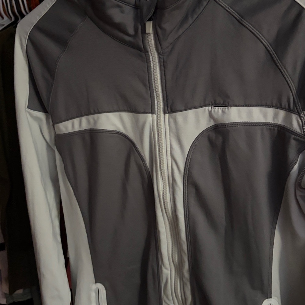 Fabletics Stylish Gray And White Jacket - image 3